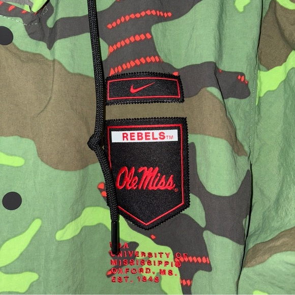 Nike Green and Brown Camouflage Jacket - Picture 3 of 8